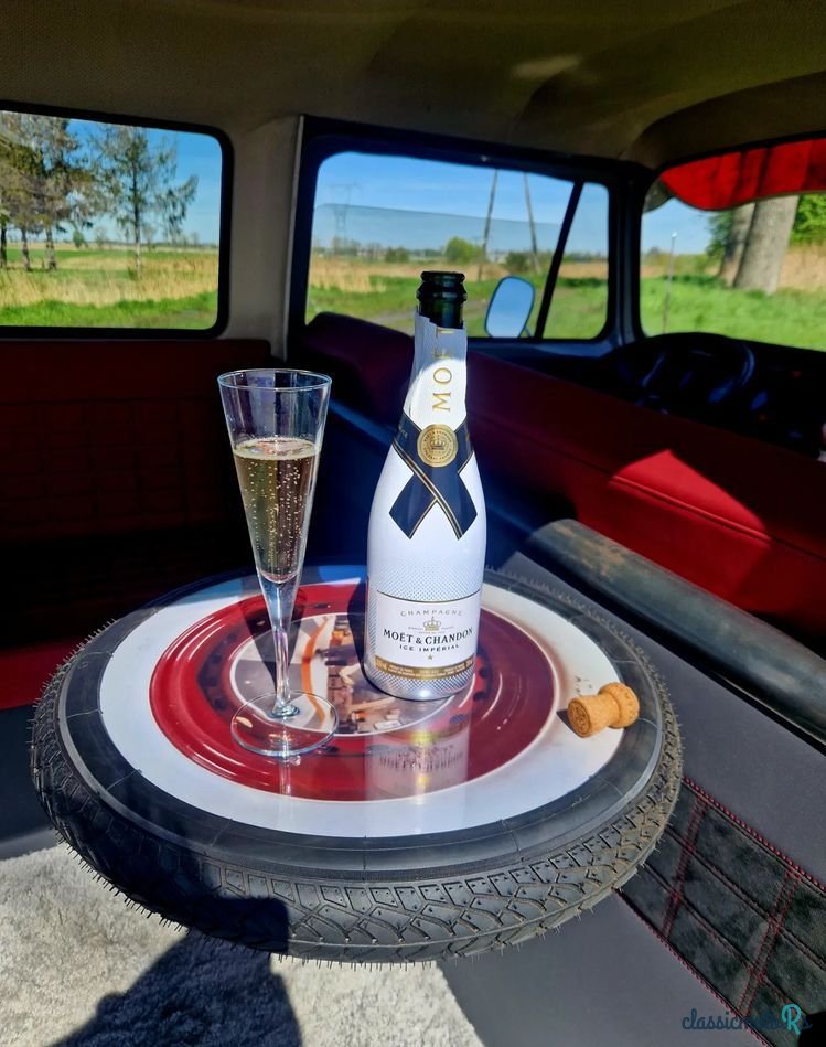 1973' Volkswagen Transporter photo #3