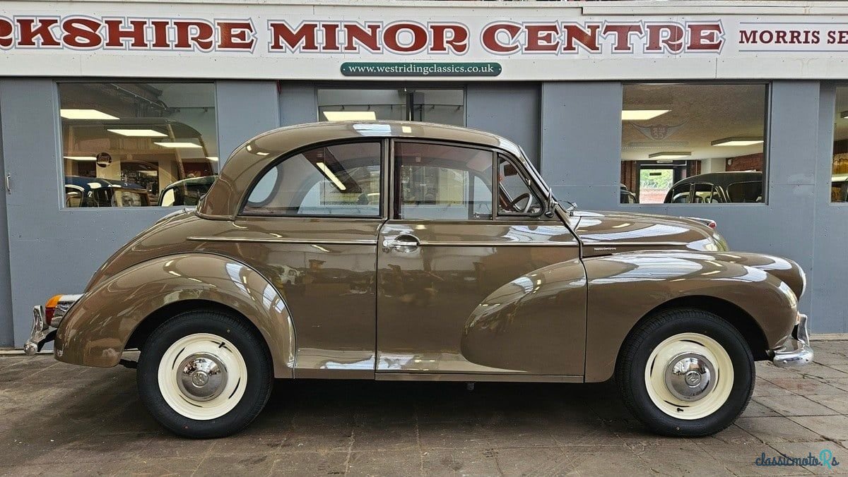 1969' Morris Minor photo #3