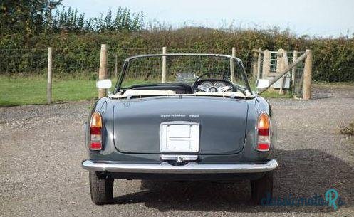 1964' Alfa Romeo 2600 photo #5