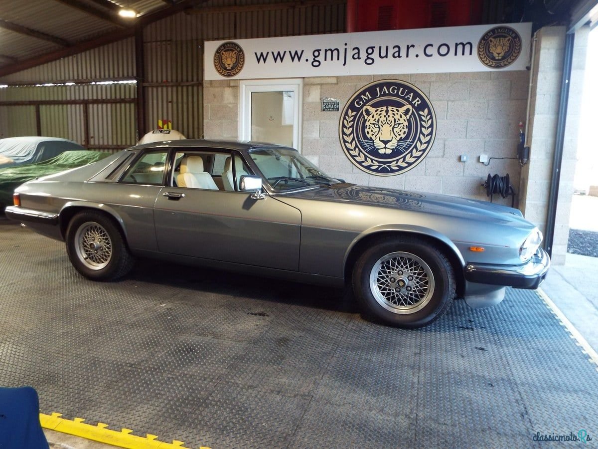 1988' Jaguar XJS photo #2