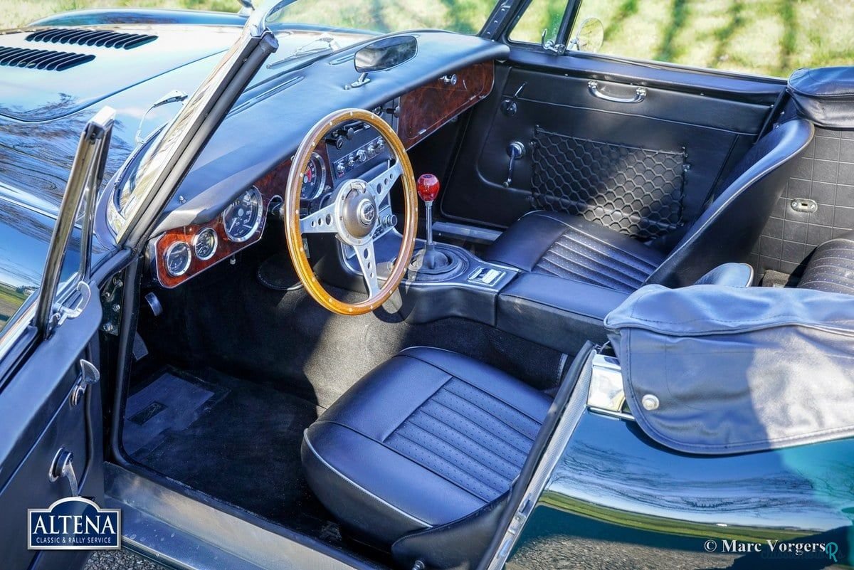 1965' Austin-Healey 3000 photo #5