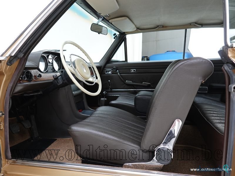 1969' Mercedes-Benz 250CE '69 CH1820 photo #4