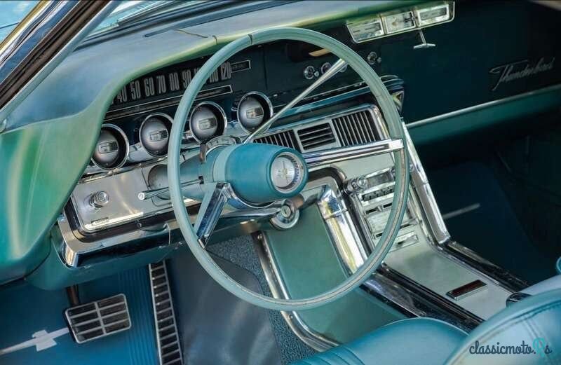 1964' Ford Thunderbird photo #2