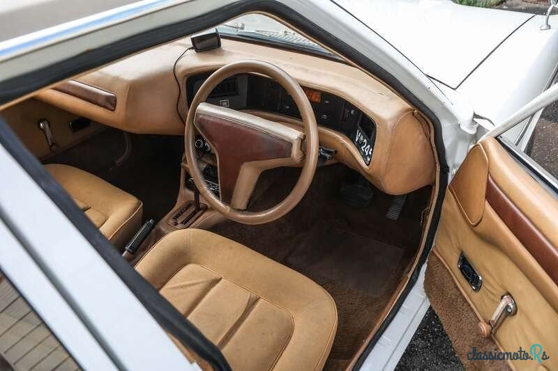 1974' Ford Cortina photo #2