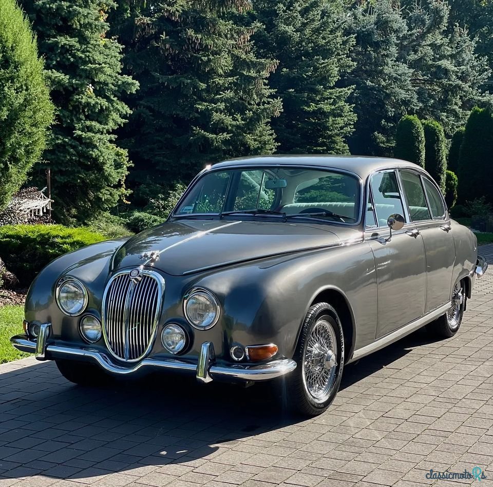 1976' Jaguar S-TYPE photo #1