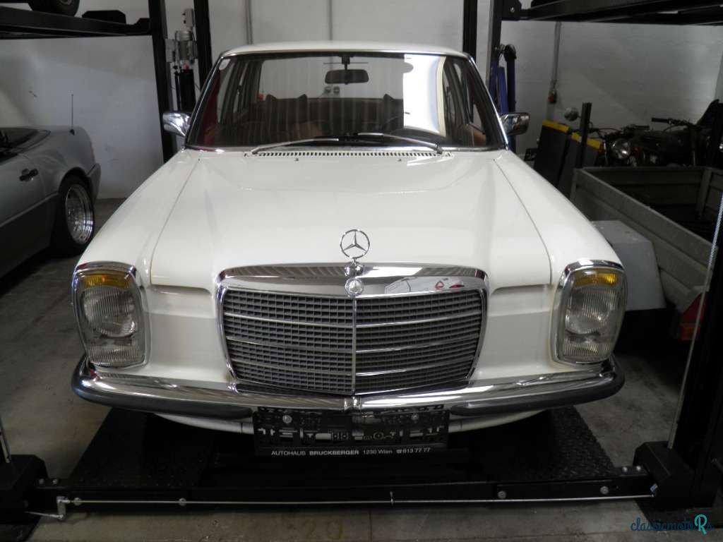 1974' Mercedes-Benz 240D photo #3