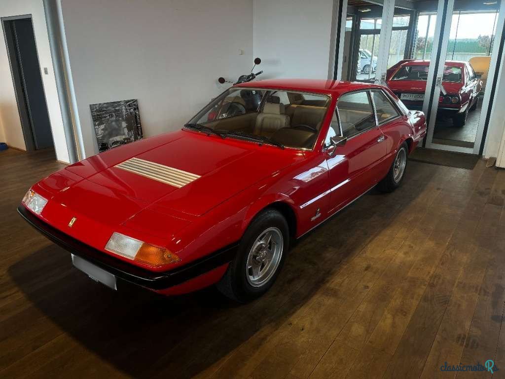 1975' Ferrari 365 GT4 2+2 photo #5
