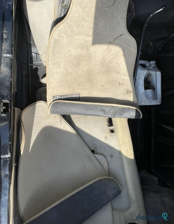 1976' Mercedes-Benz W123 photo #6