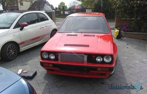 1988' Lancia Delta Intergrale photo #3