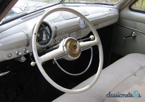 1949' Ford Custom Sedan photo #2
