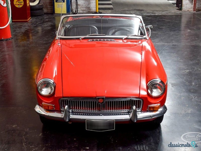 1968' MG Roadster photo #2