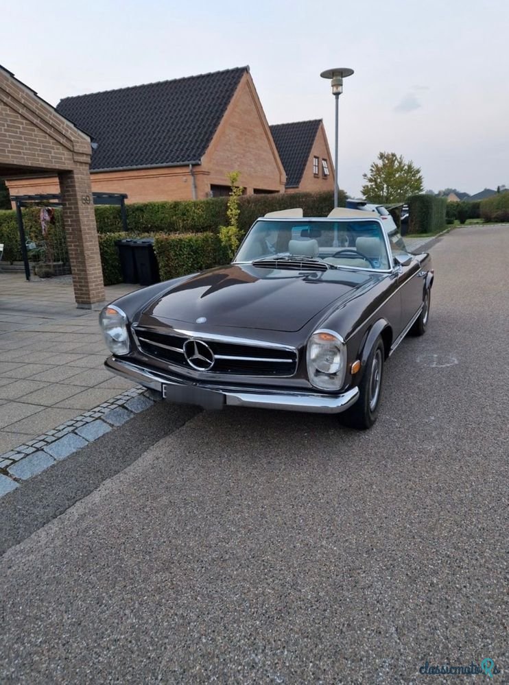1969' Mercedes-Benz photo #2