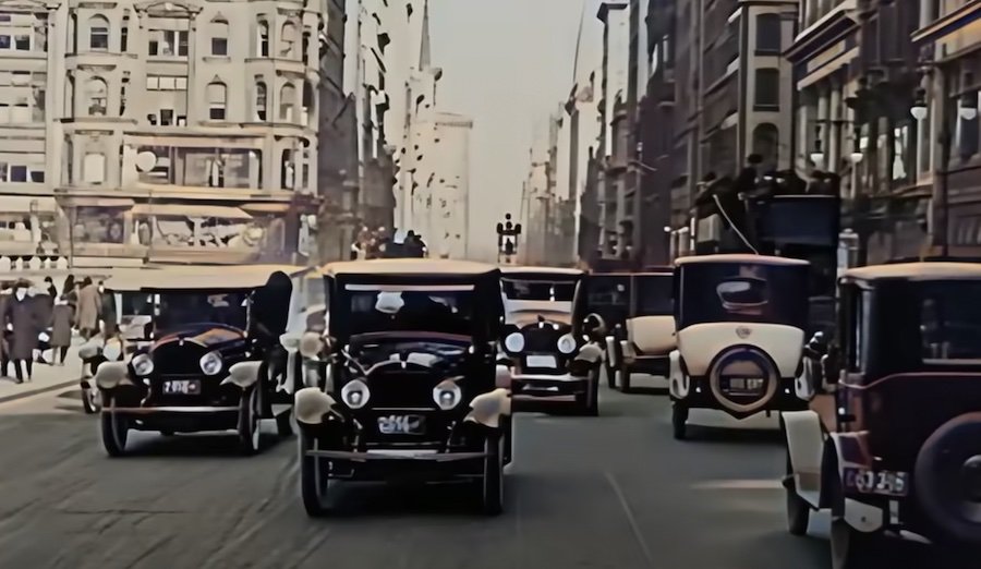 Restored 1920s Film Shows Cars In Chicago, Paris, Berlin, And More