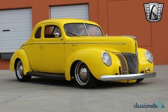 1940' Ford Deluxe photo #3