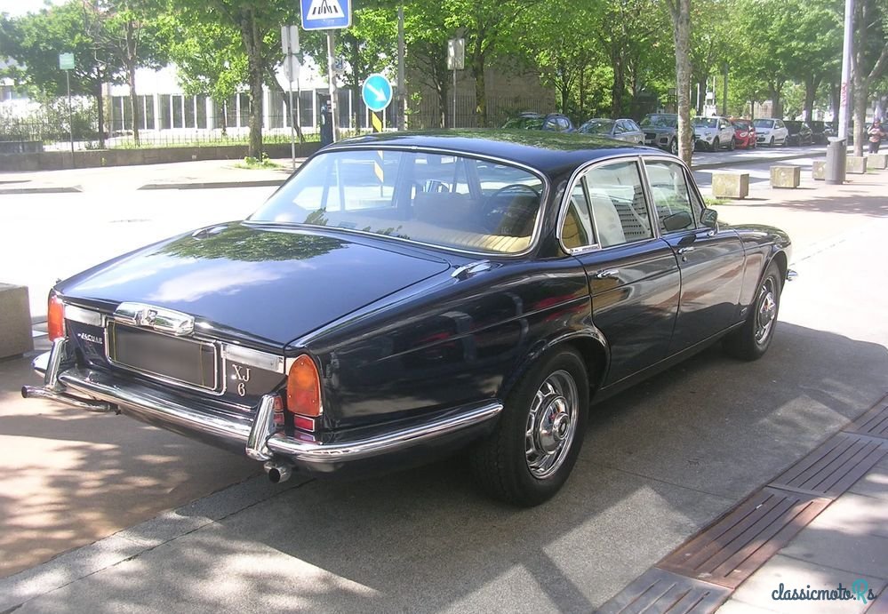 1973' Jaguar XJ photo #6