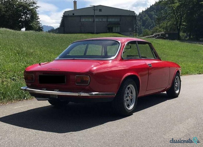 1974' Alfa Romeo Gt photo #2