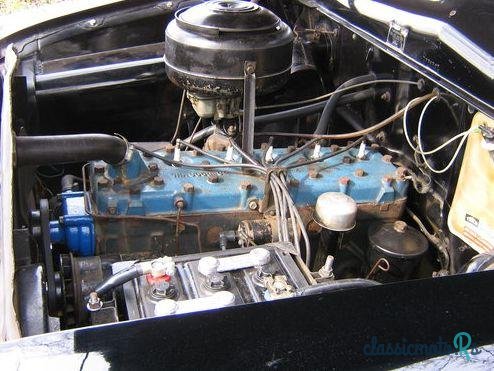 1949' Ford Custom Sedan photo #5