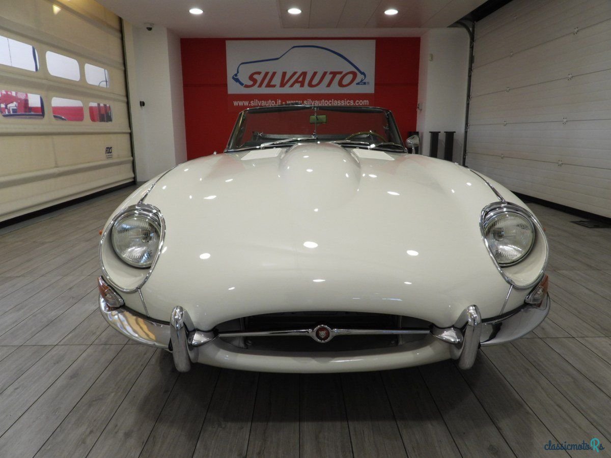 1968' Jaguar E-Type photo #2