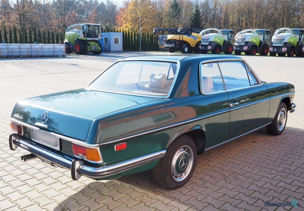 1970' Mercedes-Benz W114 250 C photo #4