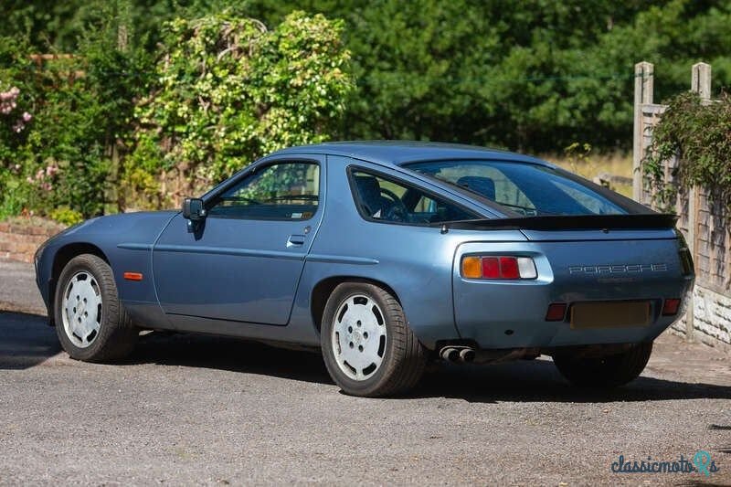 1986' Porsche 928 photo #4