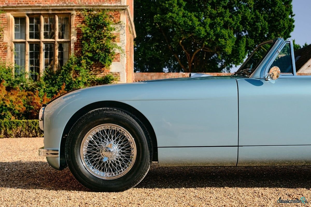 1951' Aston Martin DB2 photo #3