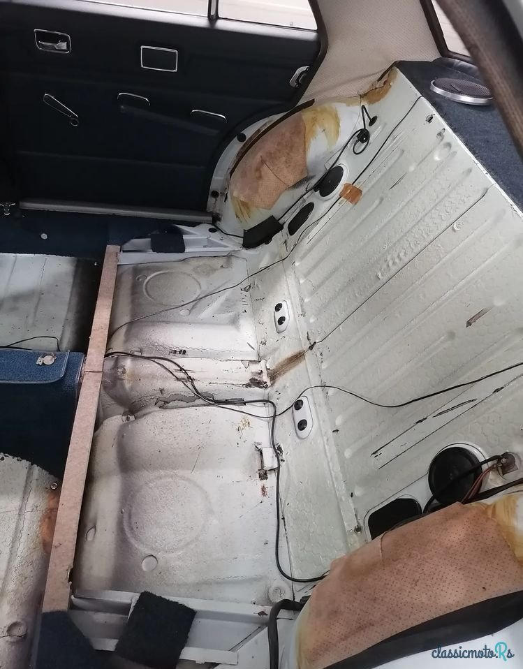 1973' Mercedes-Benz W114 photo #6