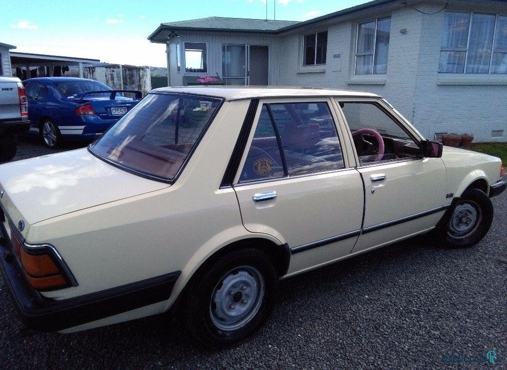 1985' Ford Laser photo #5