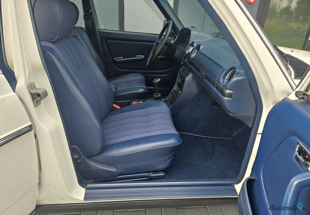 1980' Mercedes-Benz W123 photo #2