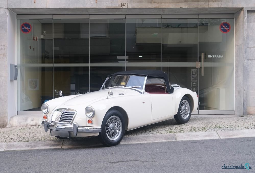 1960' MG MGA photo #4