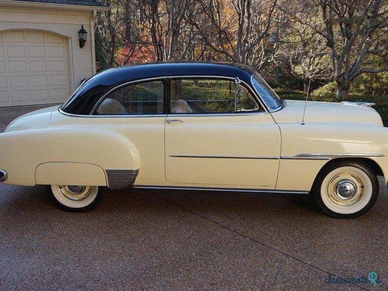 1951' Chevrolet Styleline photo #2