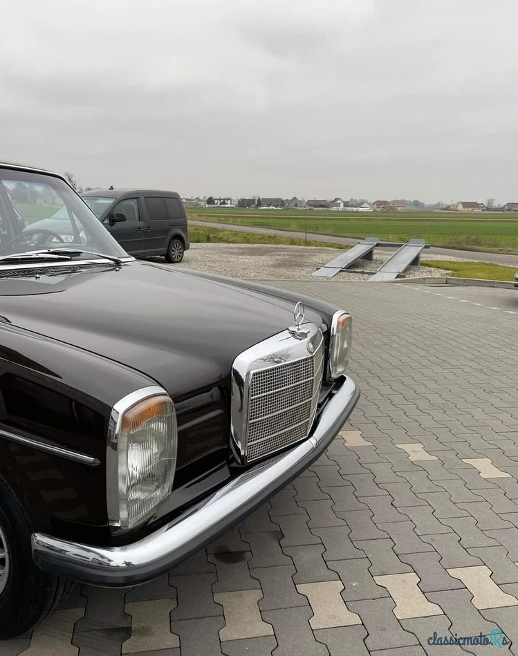 1969' Mercedes-Benz W115 200 photo #5