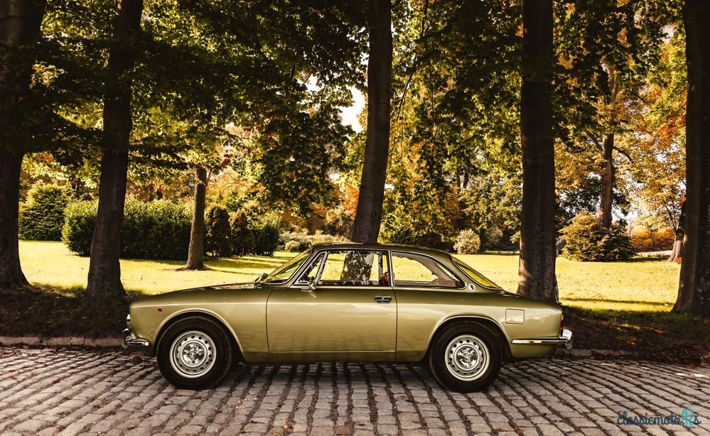 1971' Alfa Romeo GTV photo #2