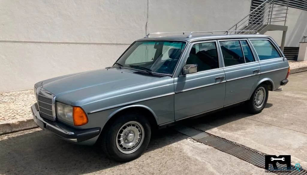 1980' Mercedes-Benz 300 photo #2