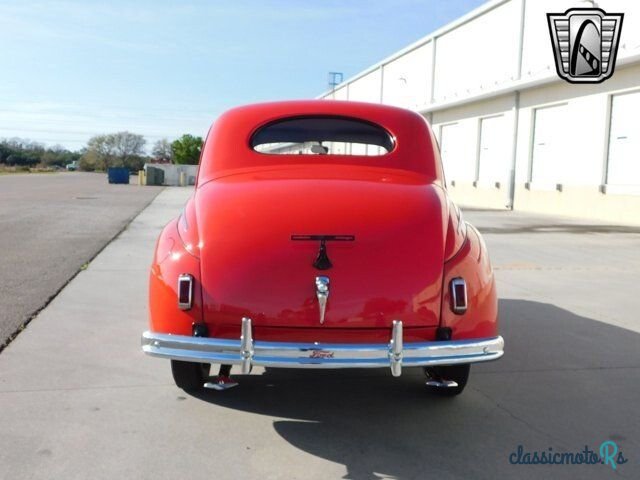 1941' Ford Super Deluxe photo #4