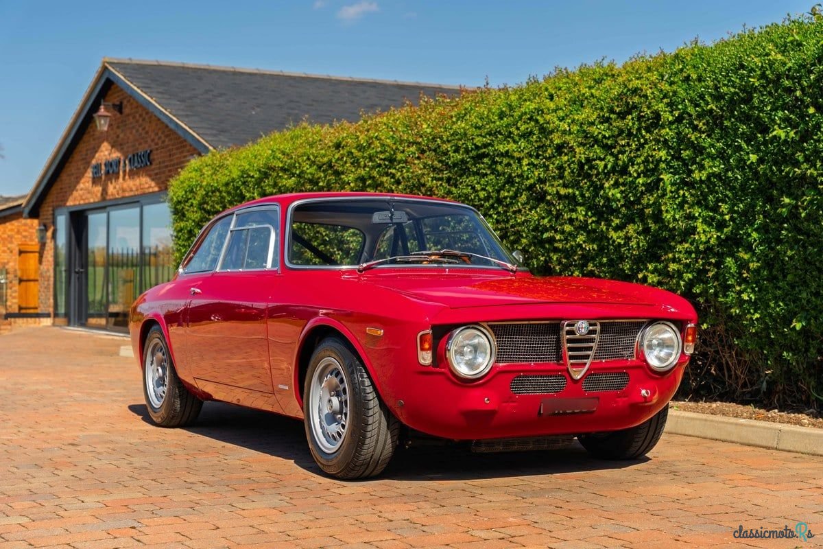 1969' Alfa Romeo Giulia photo #3
