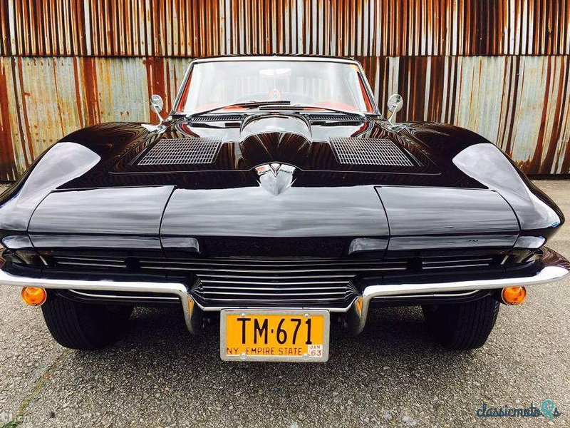 1963' Chevrolet Corvette photo #1