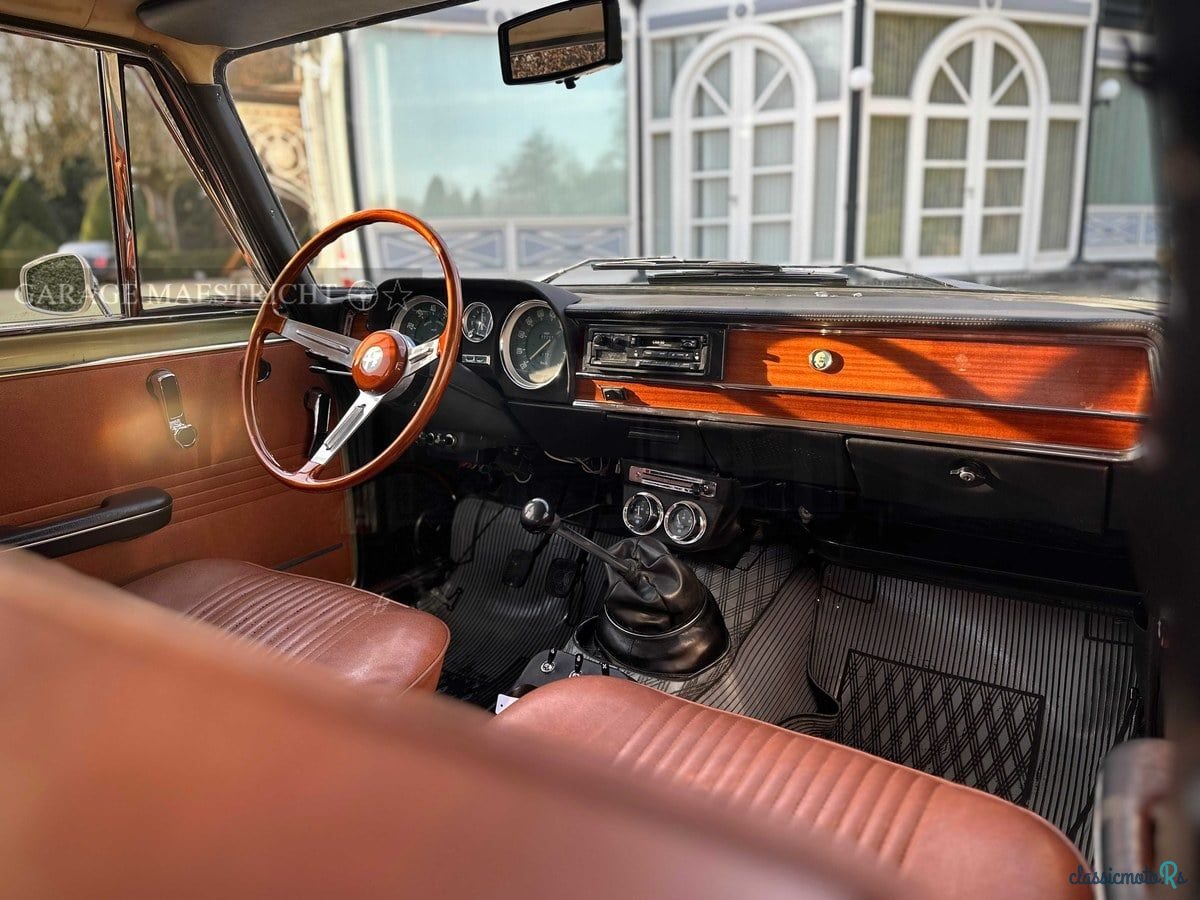 1974' Alfa Romeo Giulia photo #3
