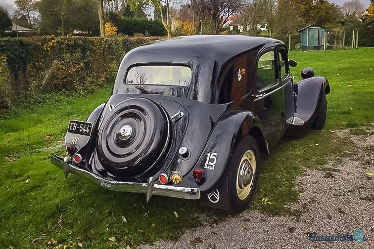 1949' Citroen Traction photo #2
