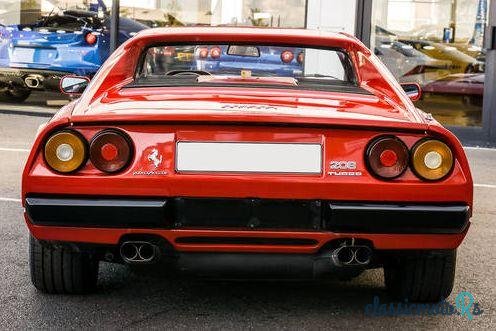 1985' Ferrari 208 Gts Turbo photo #1