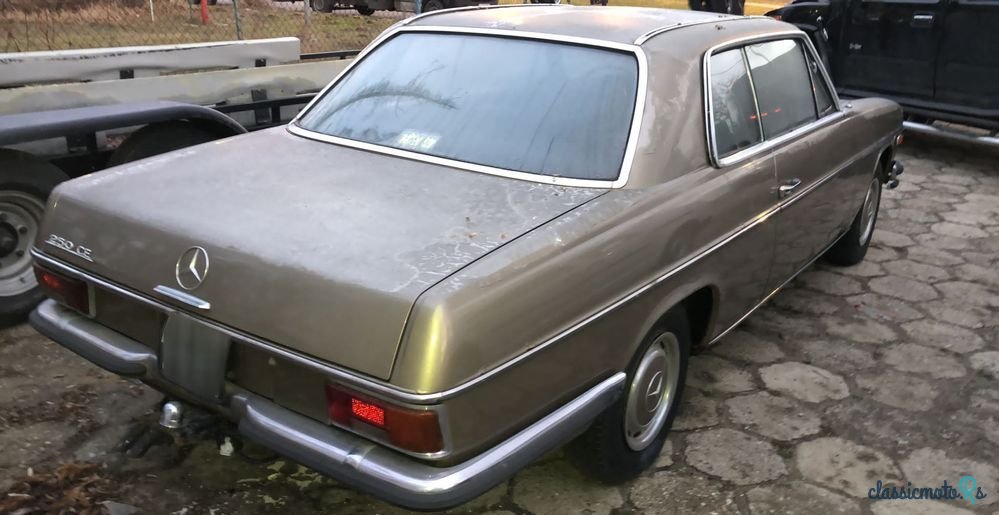 1968' Mercedes-Benz 250SE W114 photo #3