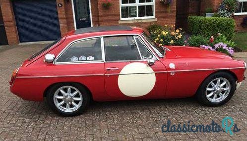 1968' MG MGC Gt photo #2