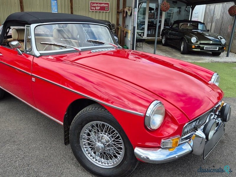 1972' MG MGB photo #3