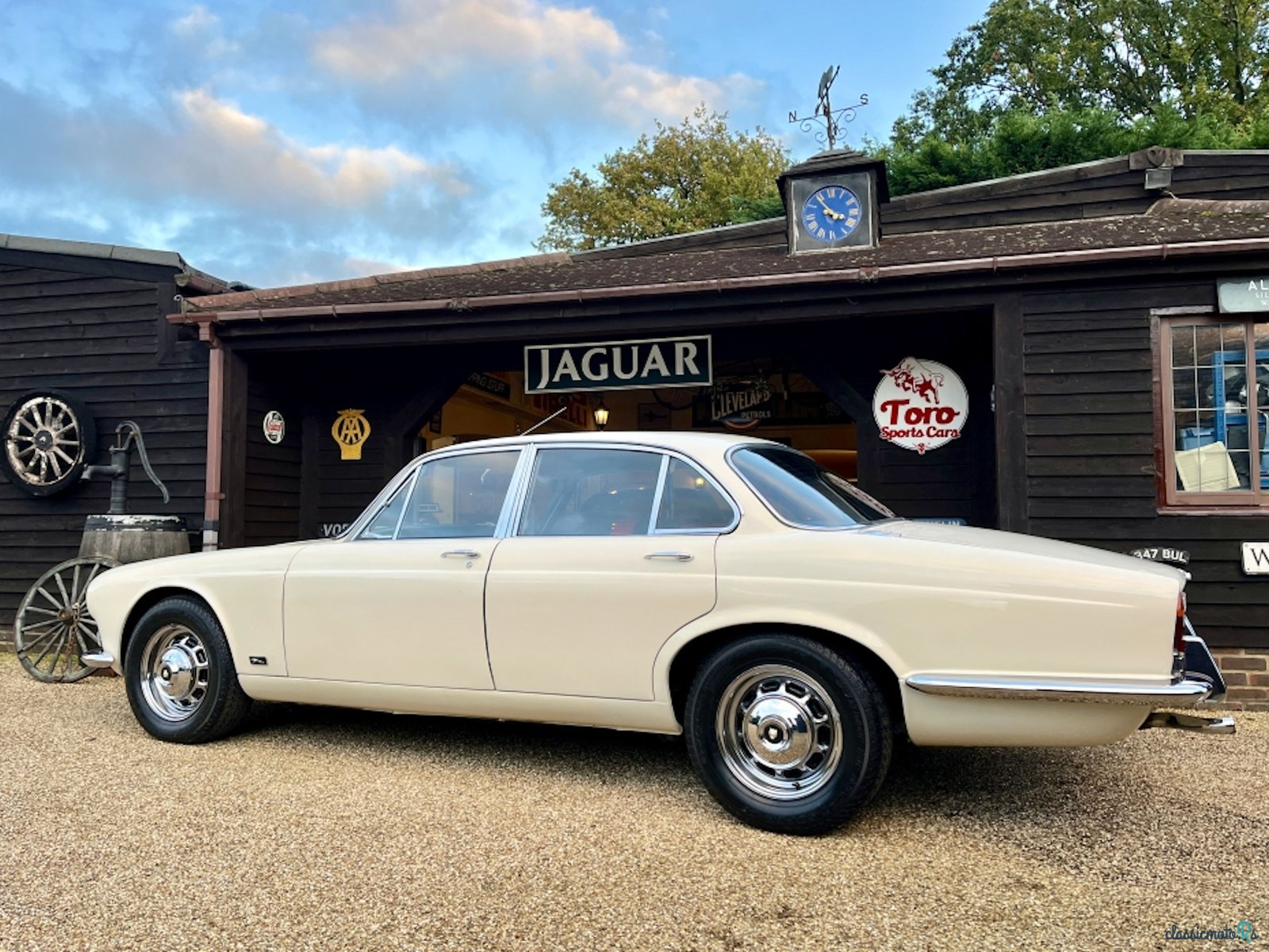 1973' Jaguar XJ12 photo #4