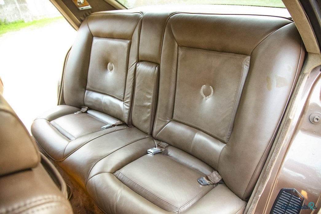 1982' Cadillac Seville photo #5