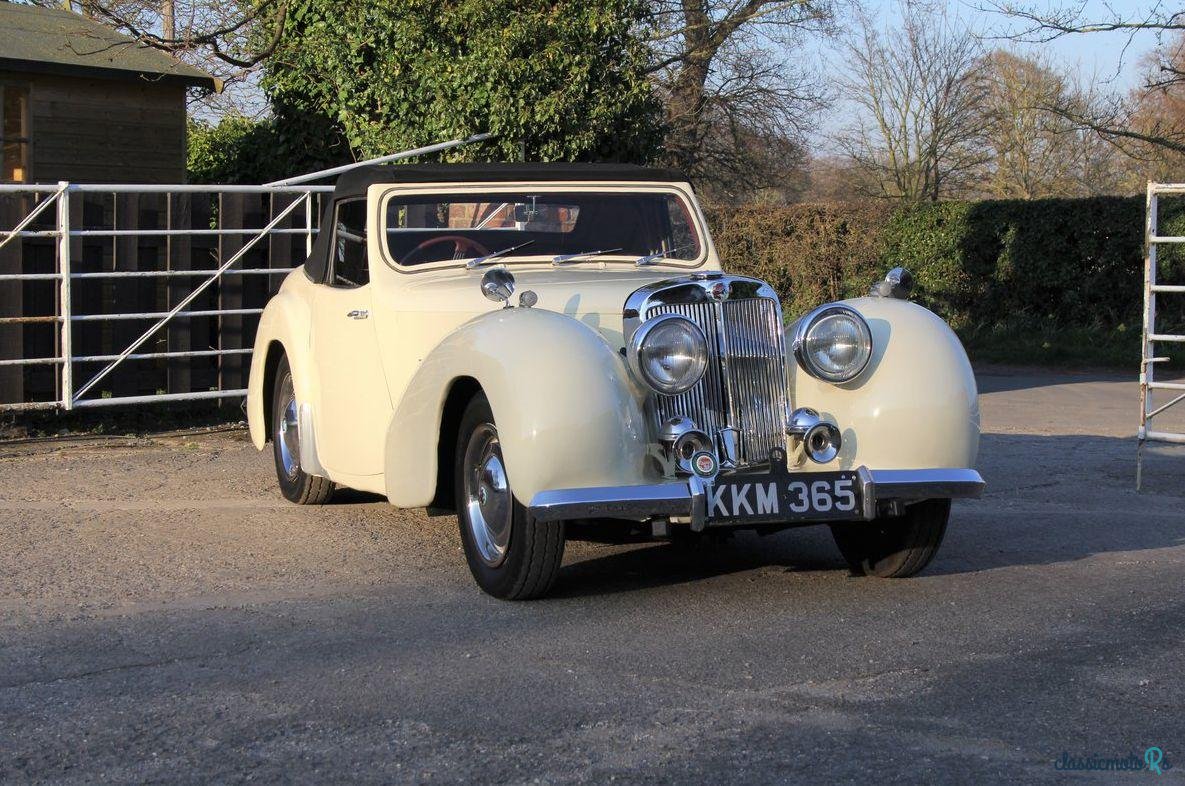 1948' Triumph Roadster photo #3