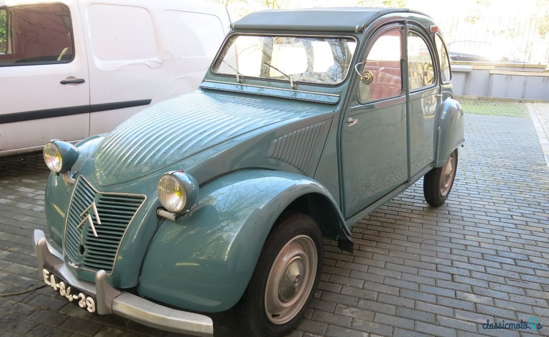 1960' Citroen 2CV photo #1