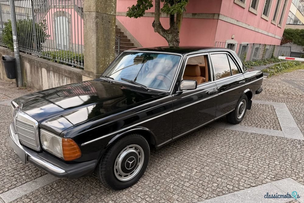 1980' Mercedes-Benz W123 photo #1