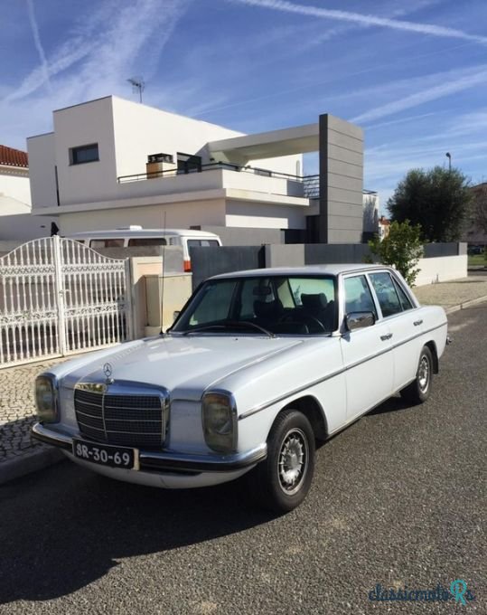 1977' Mercedes-Benz 240 photo #1