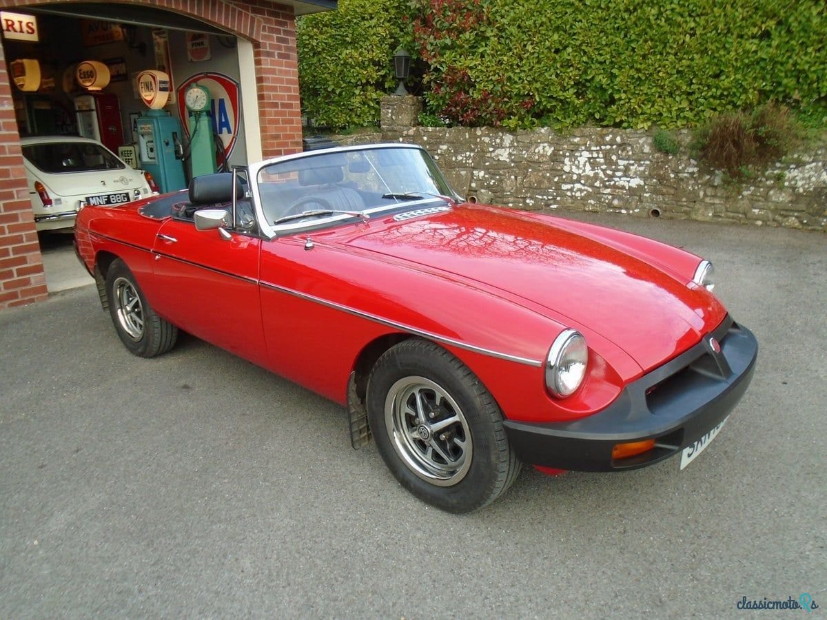1977' MG MGB photo #1