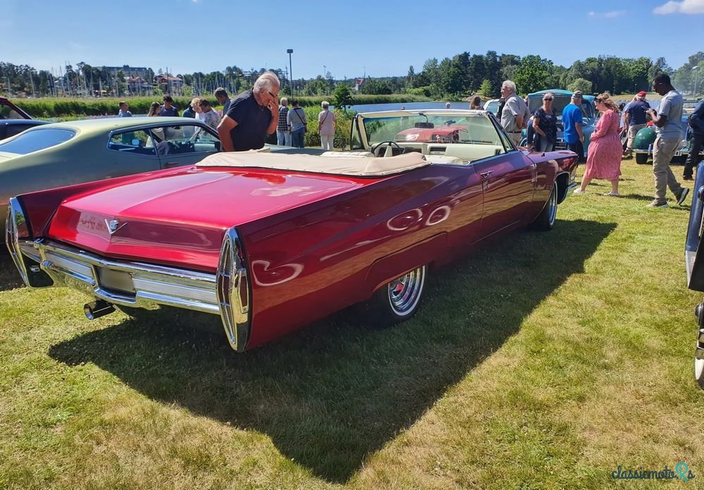 1968' Cadillac Deville photo #1